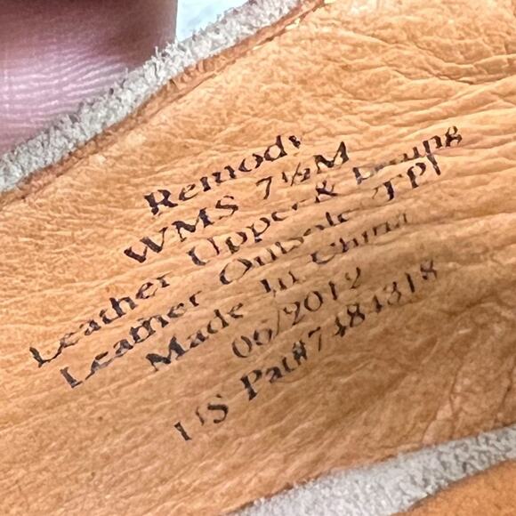 Gentle Souls Remody Suede Peep Toe Pumps Heels Balletcore Reto Fits Like a 7 - Picture 7 of 8